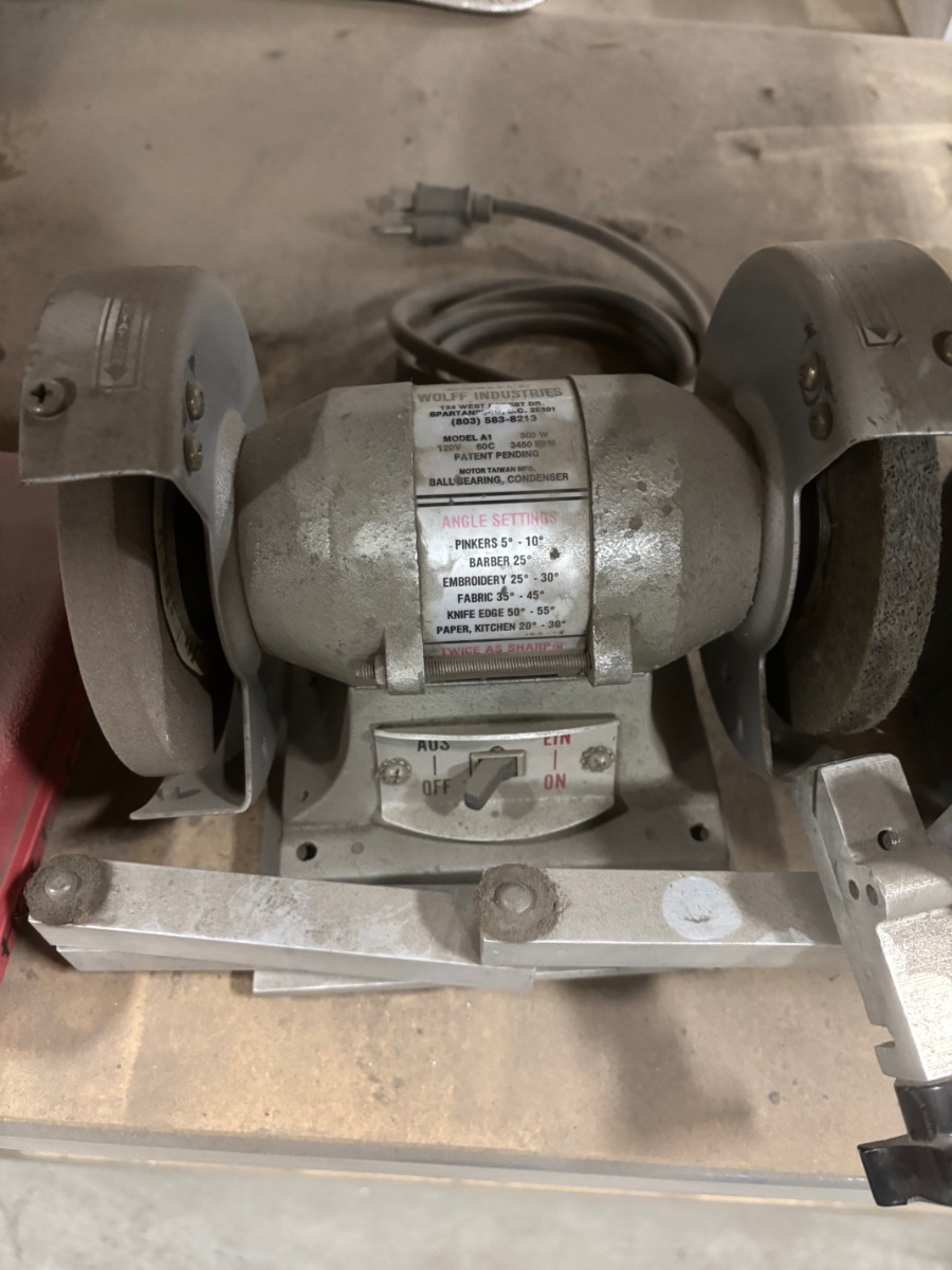 Wolff Scissor Sharpener- Model A1